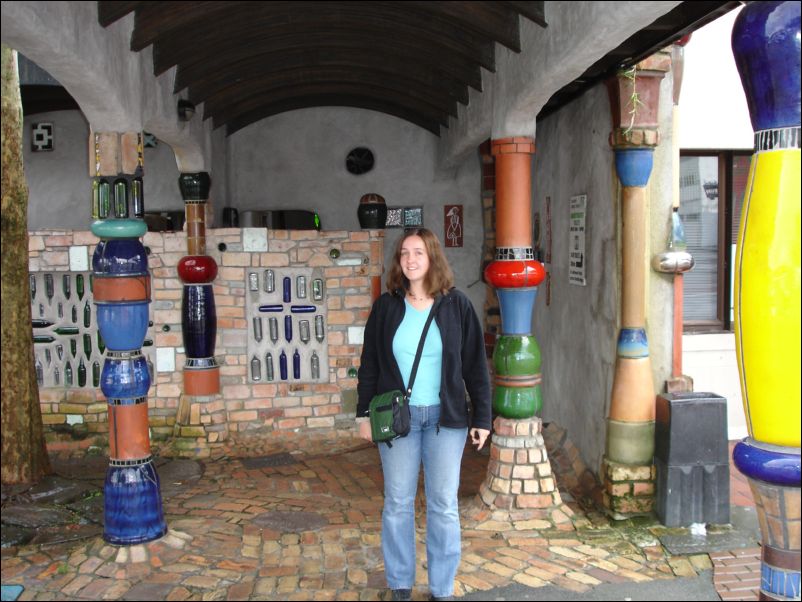 DSC01620_kawakawa_hunderwasserlokus